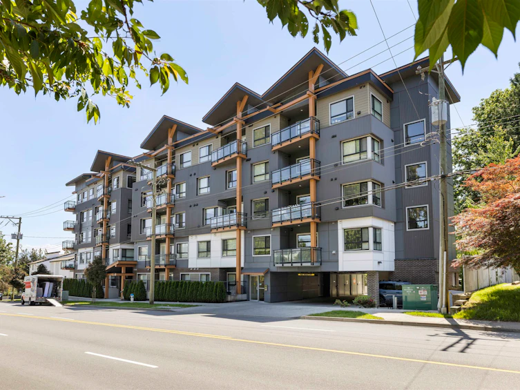 204-33568 George Ferguson Way, Abbotsford, BC, V2S 0M3
