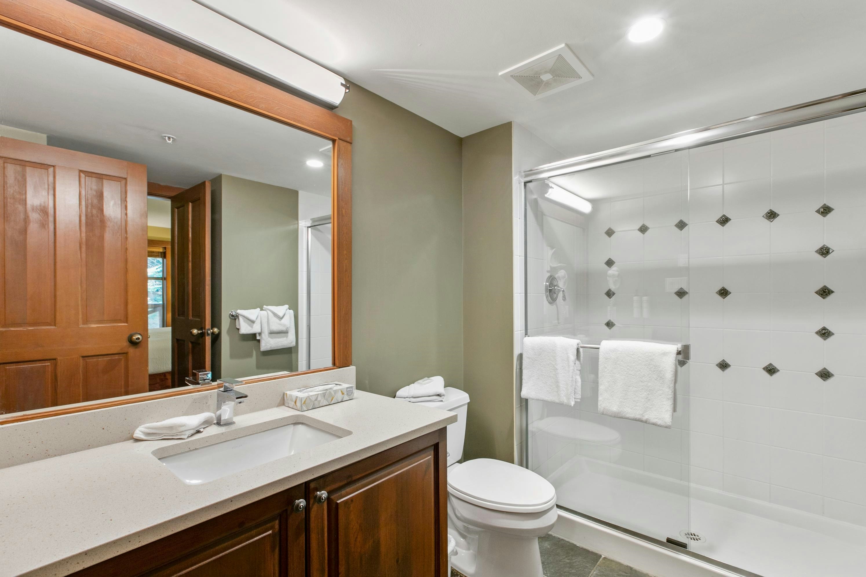 310G2-4653 Blackcomb Way, Whistler, BC, V8E 0Y9 - 19