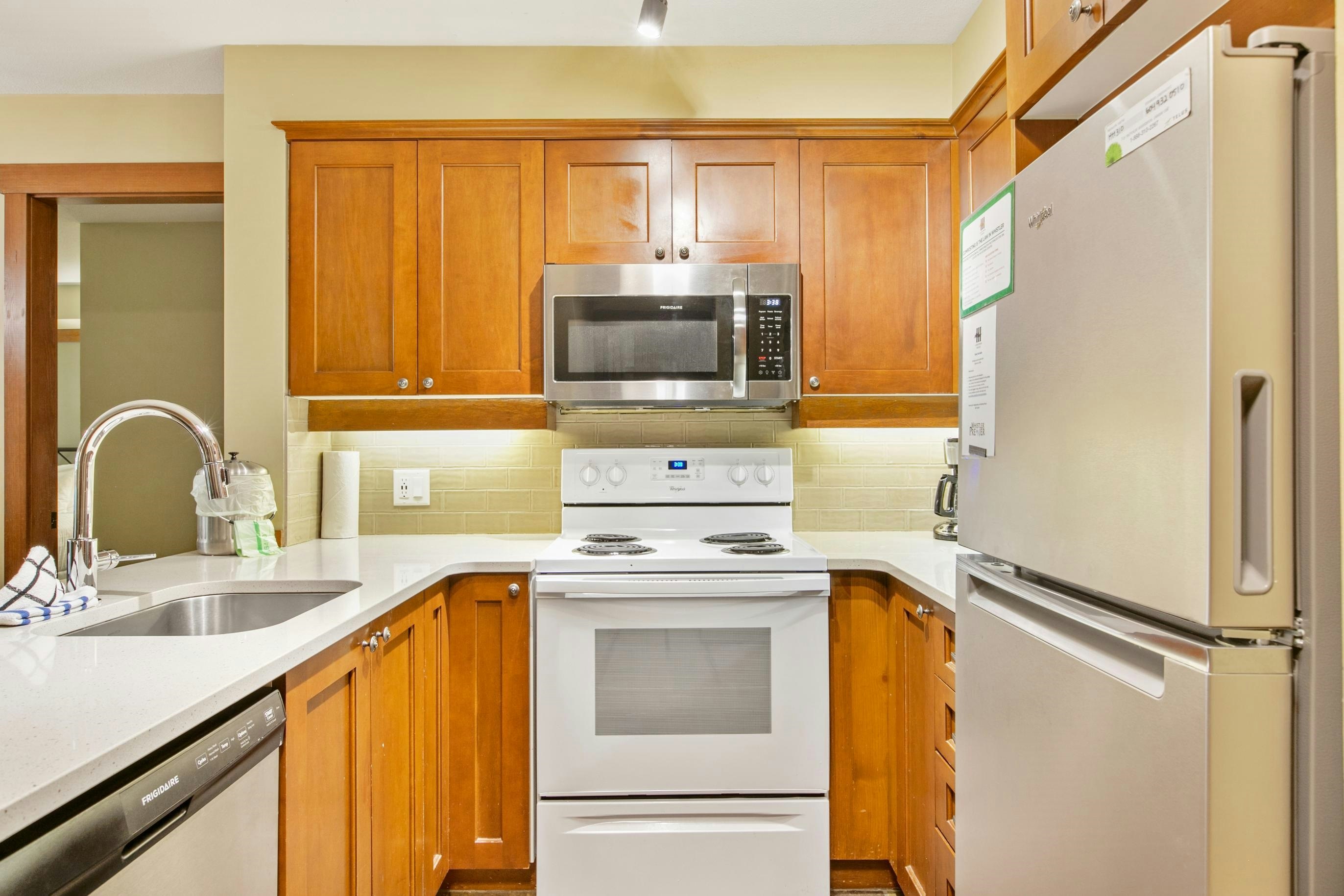 310G2-4653 Blackcomb Way, Whistler, BC, V8E 0Y9 - 10