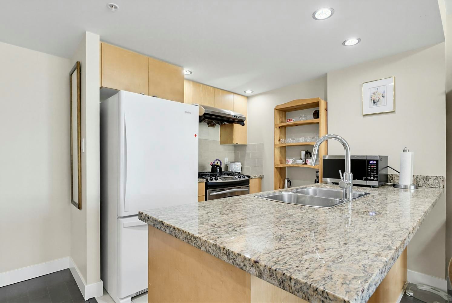609-9180 Hemlock Drive, Richmond, BC, V6Y 4J5 - 6