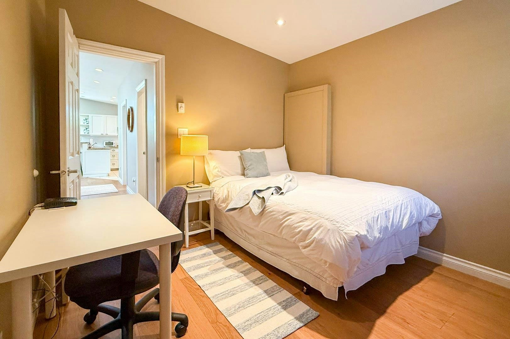 Withheld Withheld, North Vancouver, BC, V7P 2J7 - 18