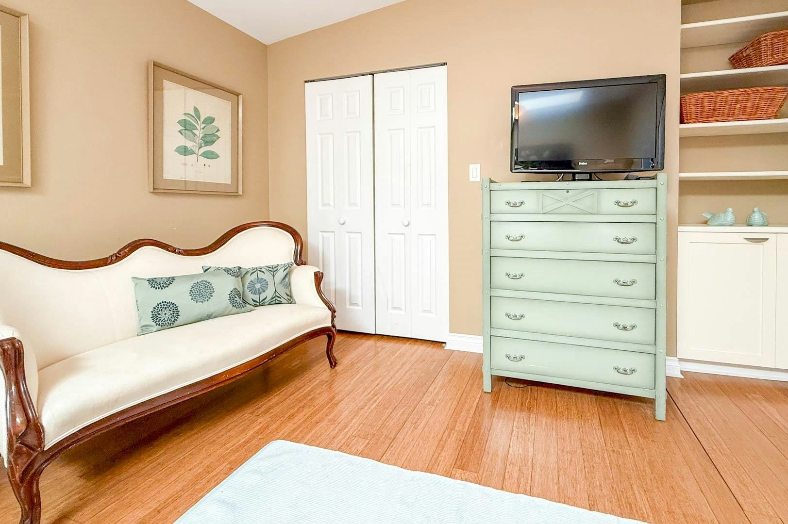 Withheld Withheld, North Vancouver, BC, V7P 2J7 - 27
