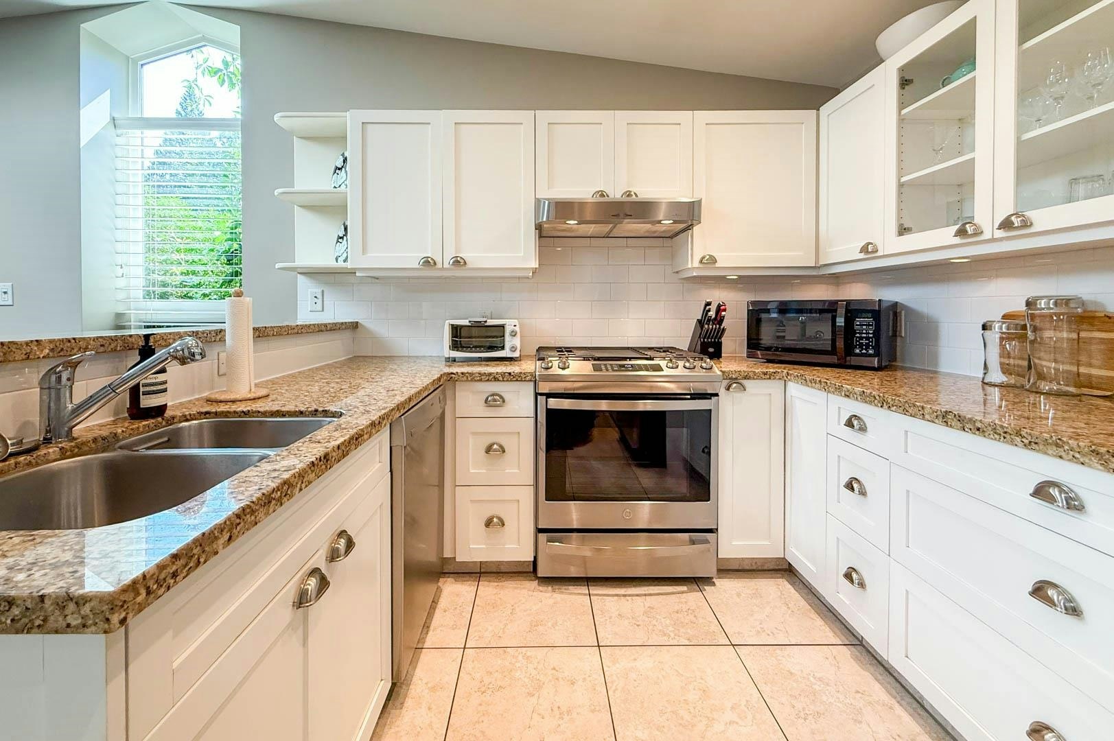 Withheld Withheld, North Vancouver, BC, V7P 2J7 - 11