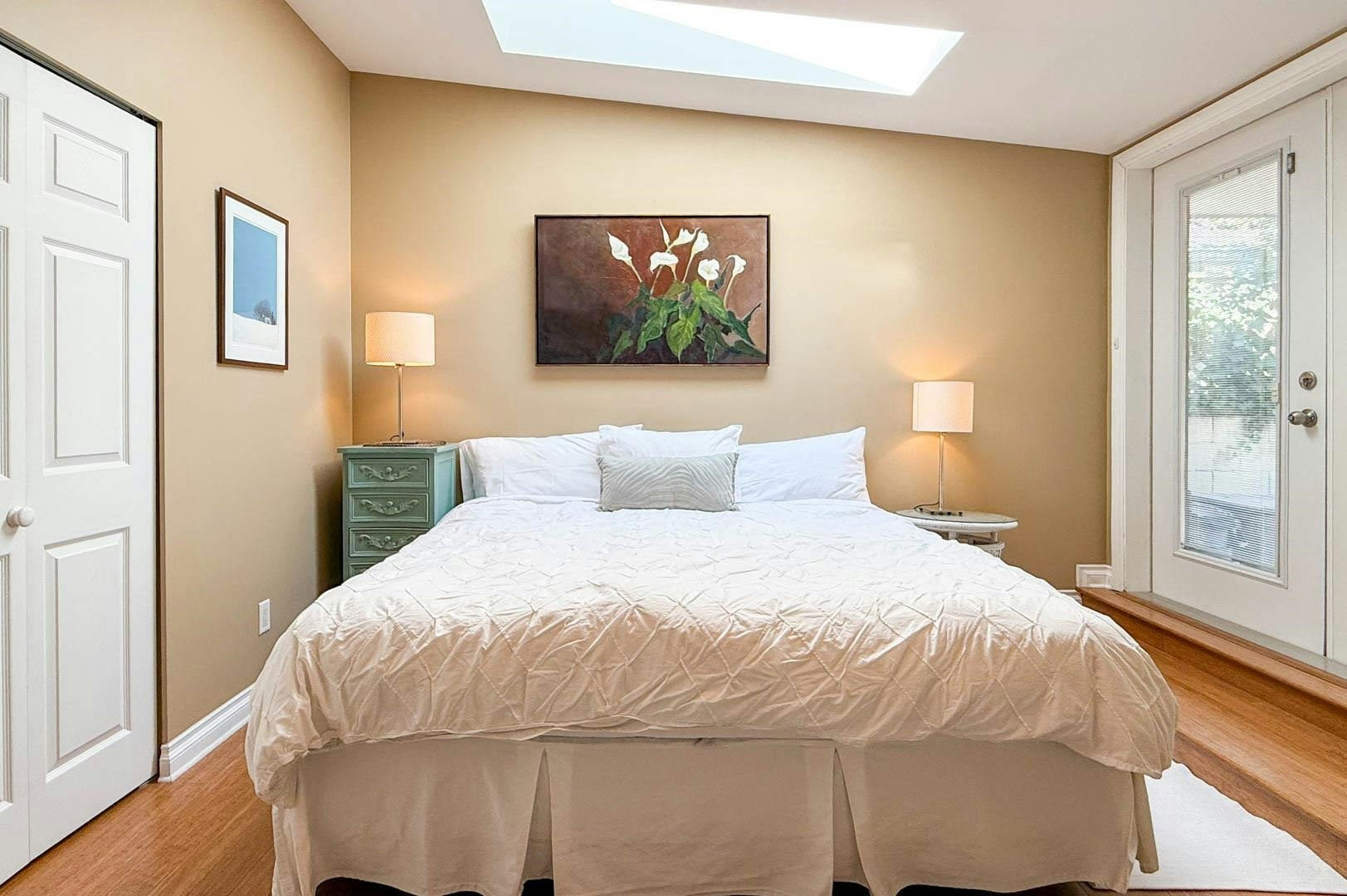 Withheld Withheld, North Vancouver, BC, V7P 2J7 - 24