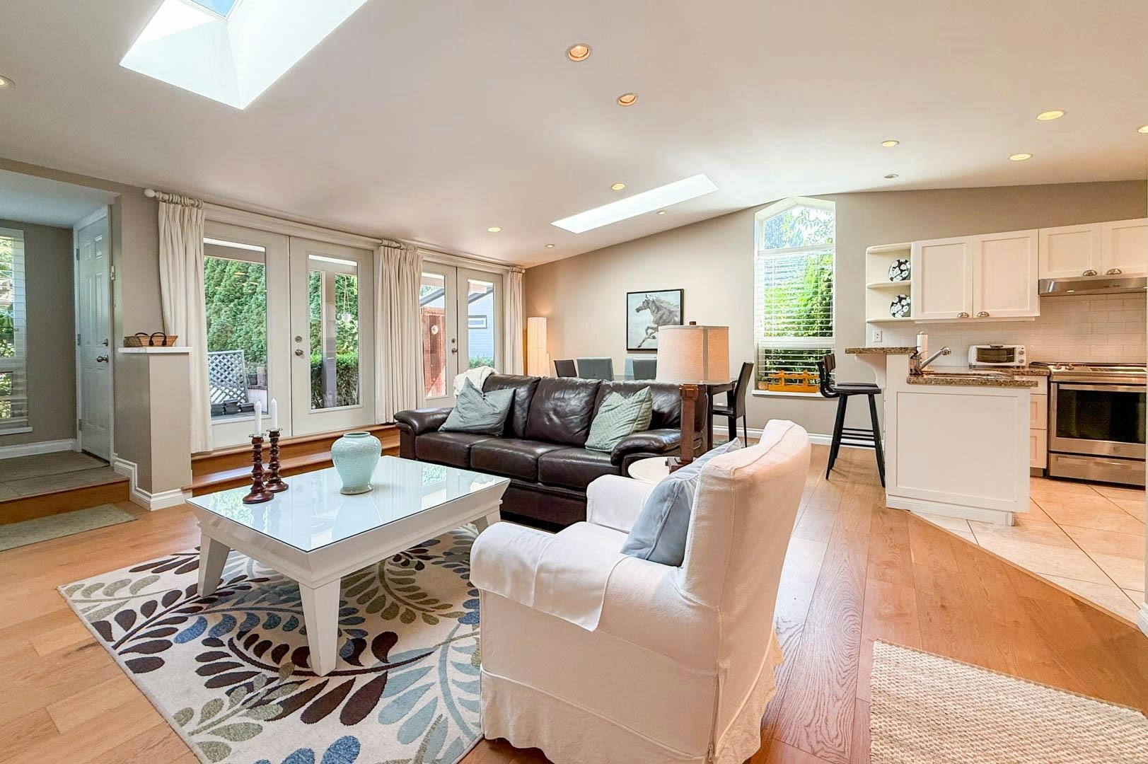 Withheld Withheld, North Vancouver, BC, V7P 2J7 - 6