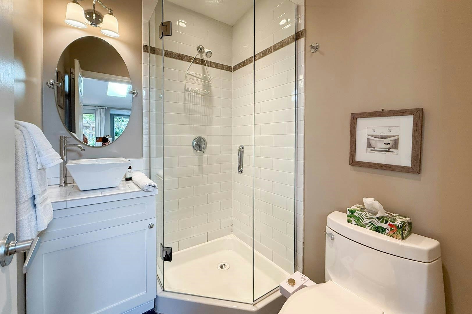 Withheld Withheld, North Vancouver, BC, V7P 2J7 - 15