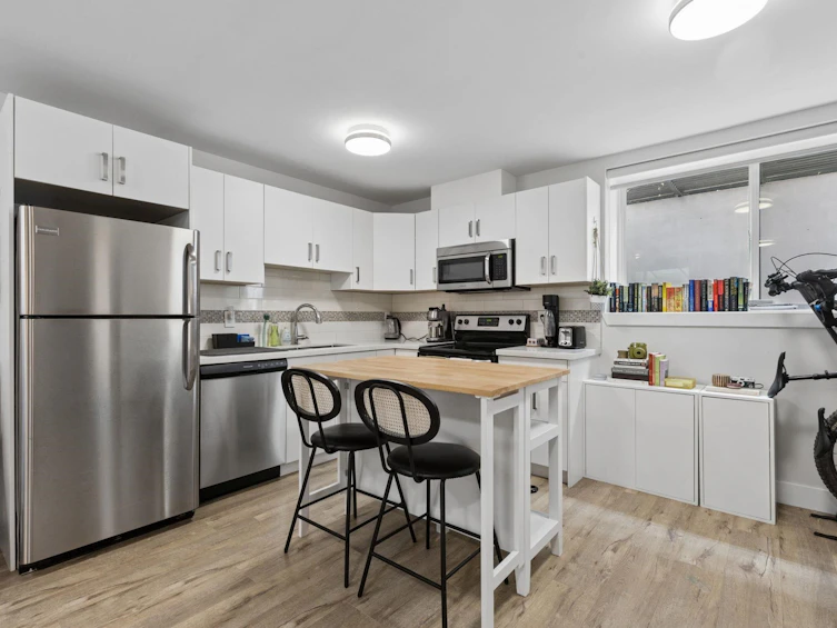 351 W 21st Street, North Vancouver, BC, V7M 1Z6 - 32