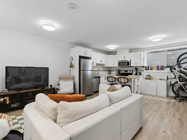351 W 21st Street, North Vancouver, BC, V7M 1Z6 - 31