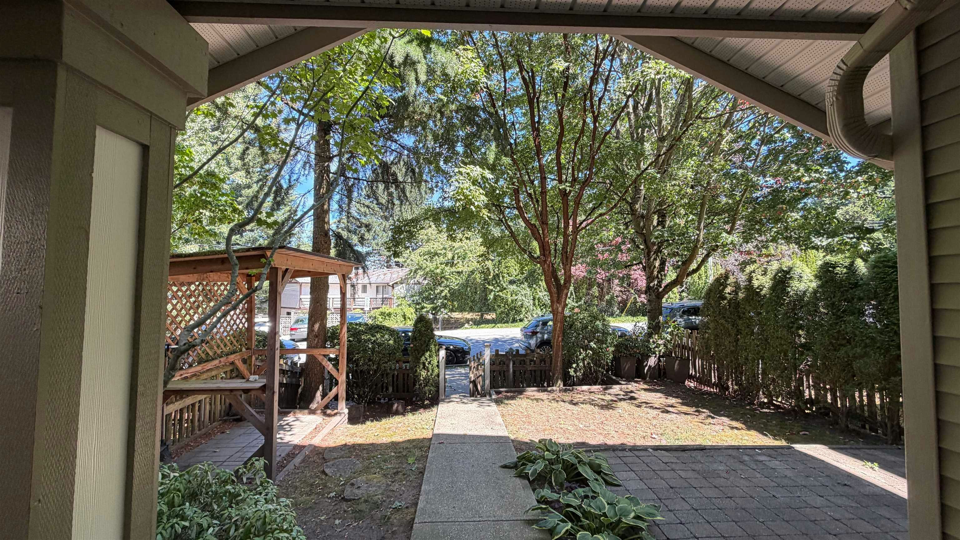 6-2733 Parkway Drive, Surrey, BC, V4P 3P7 - 3