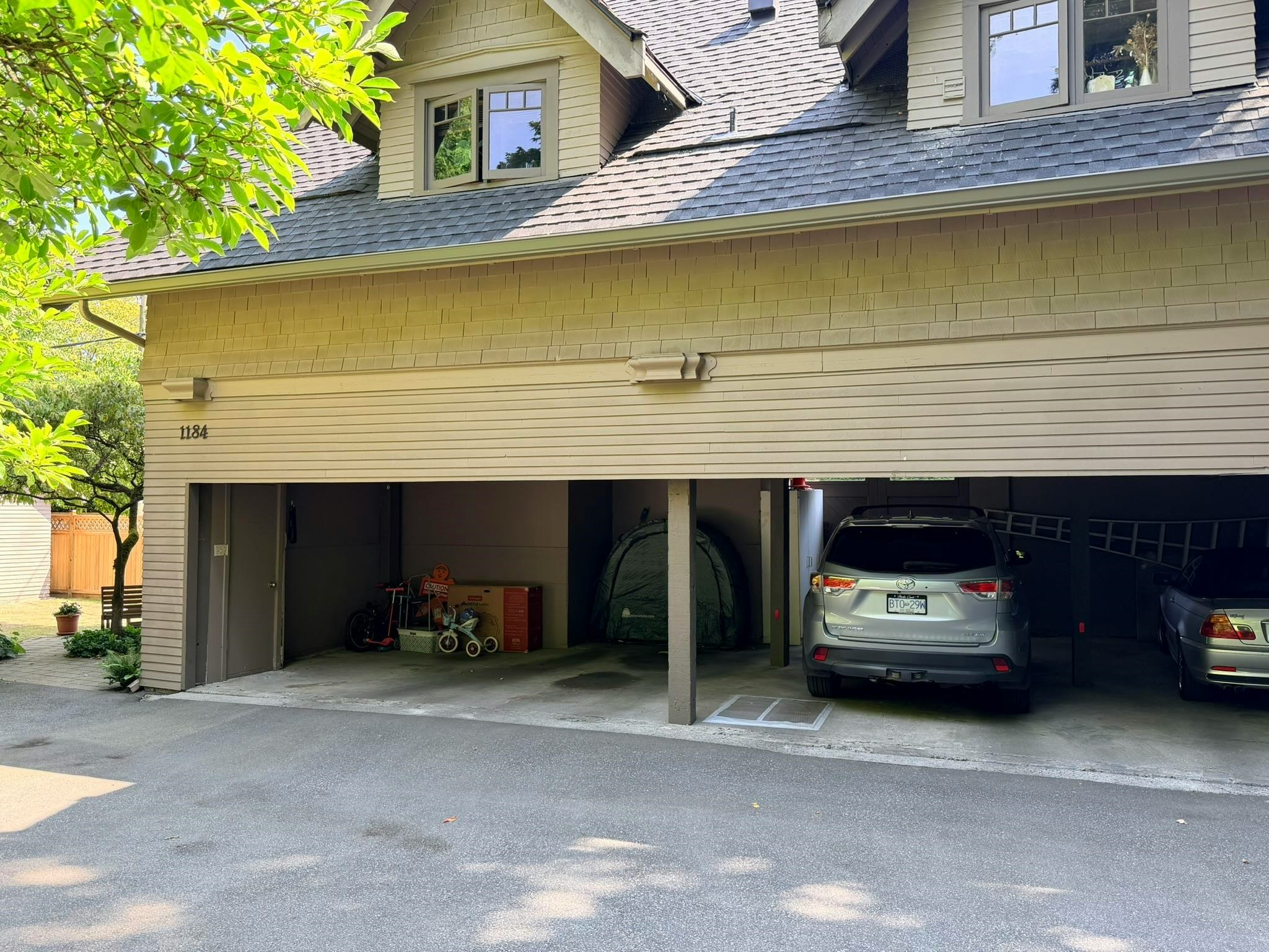 1188 Laurier Avenue, Vancouver, BC, V6H 1Y5 - 29
