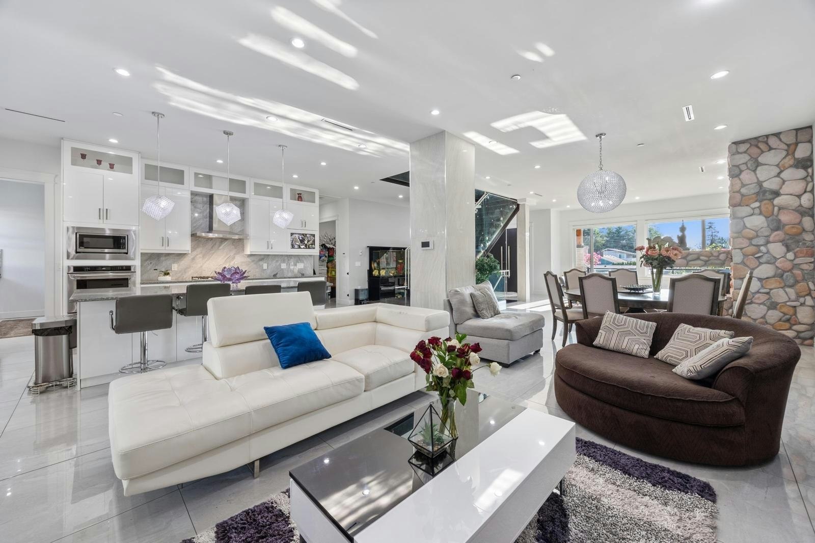 10088 121 Street, Surrey, BC, V3V 4K5