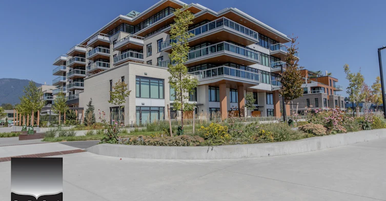 305-777 Harbour Way, North Vancouver, BC, V7P 0G2