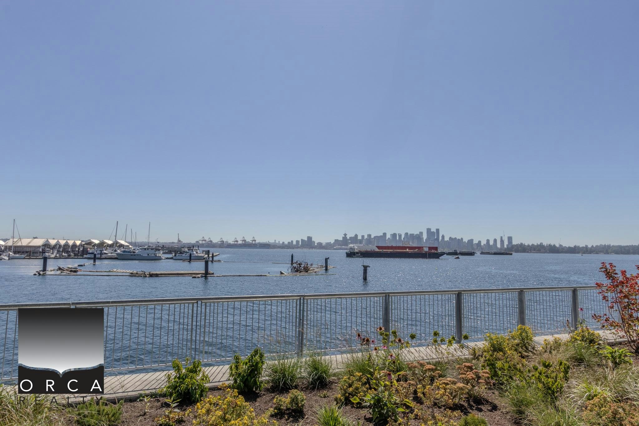 305-777 Harbour Way, North Vancouver, BC, V7P 0G2 - 16