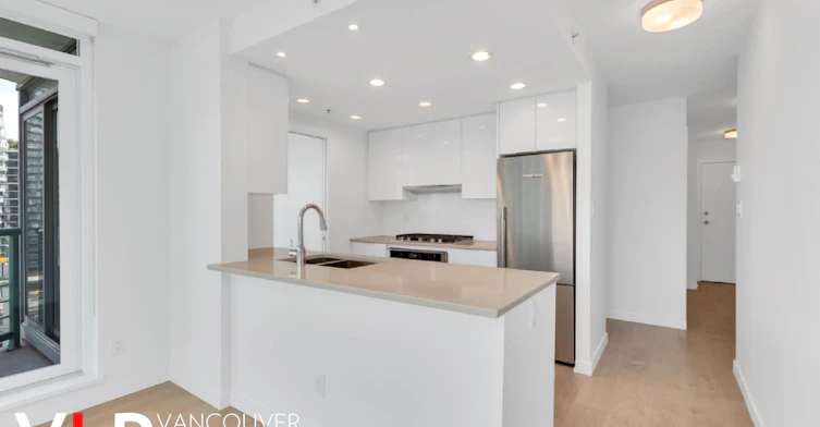 1201-1033 Marianaside Crescent, Vancouver, BC, V6Z 3A3 - 7