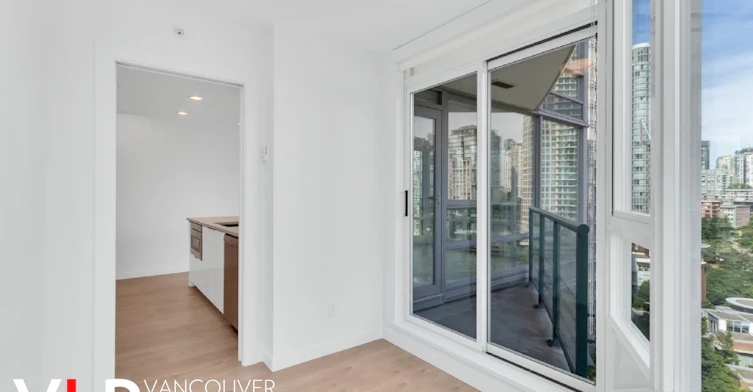 1201-1033 Marianaside Crescent, Vancouver, BC, V6Z 3A3 - 11