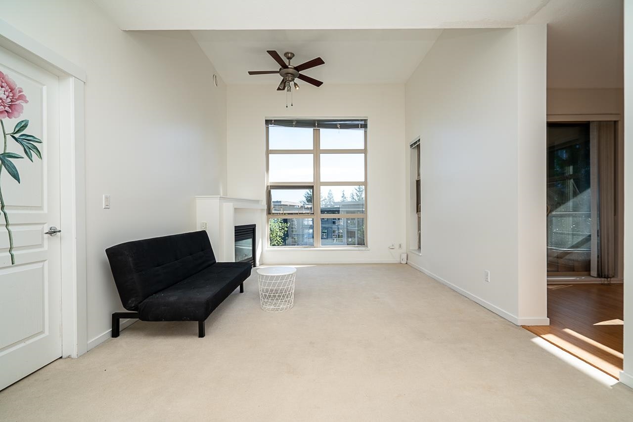 516-9319 University Crescent - 5
