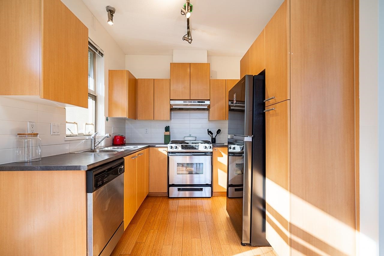 516-9319 University Crescent - 3