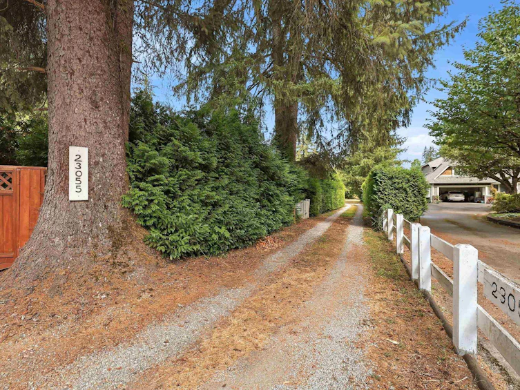 23055 132 Avenue, Maple Ridge, BC, V4R 0A8 - 9