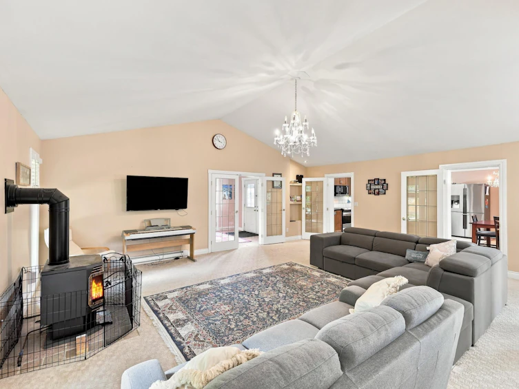 23055 132 Avenue, Maple Ridge, BC, V4R 0A8 - 19