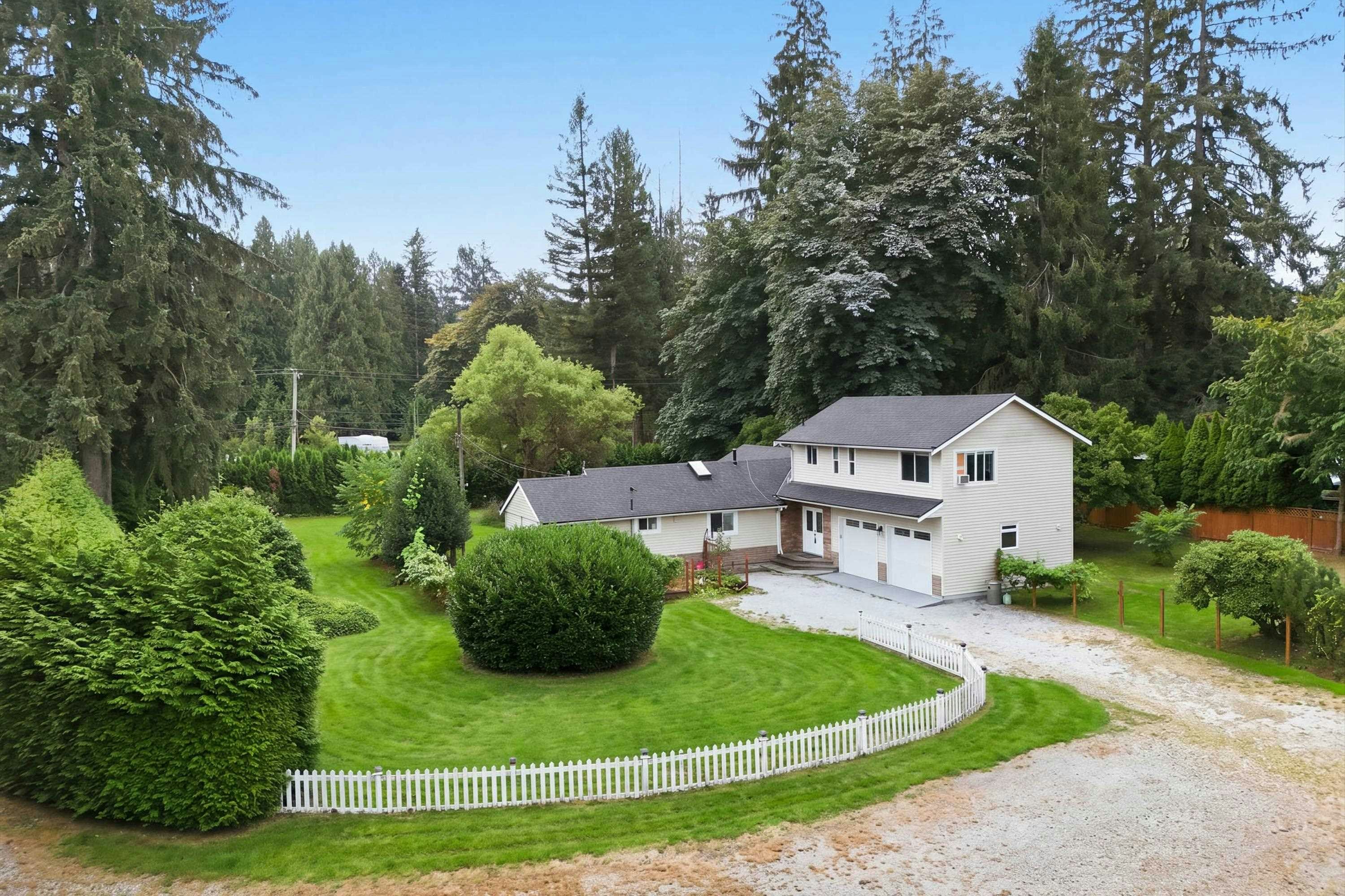 23055 132 Avenue, Maple Ridge, BC, V4R 0A8 - 2