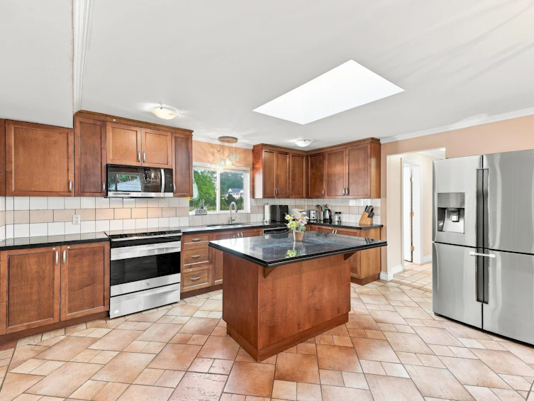 23055 132 Avenue, Maple Ridge, BC, V4R 0A8 - 5