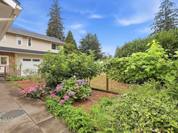 23055 132 Avenue, Maple Ridge, BC, V4R 0A8 - 32