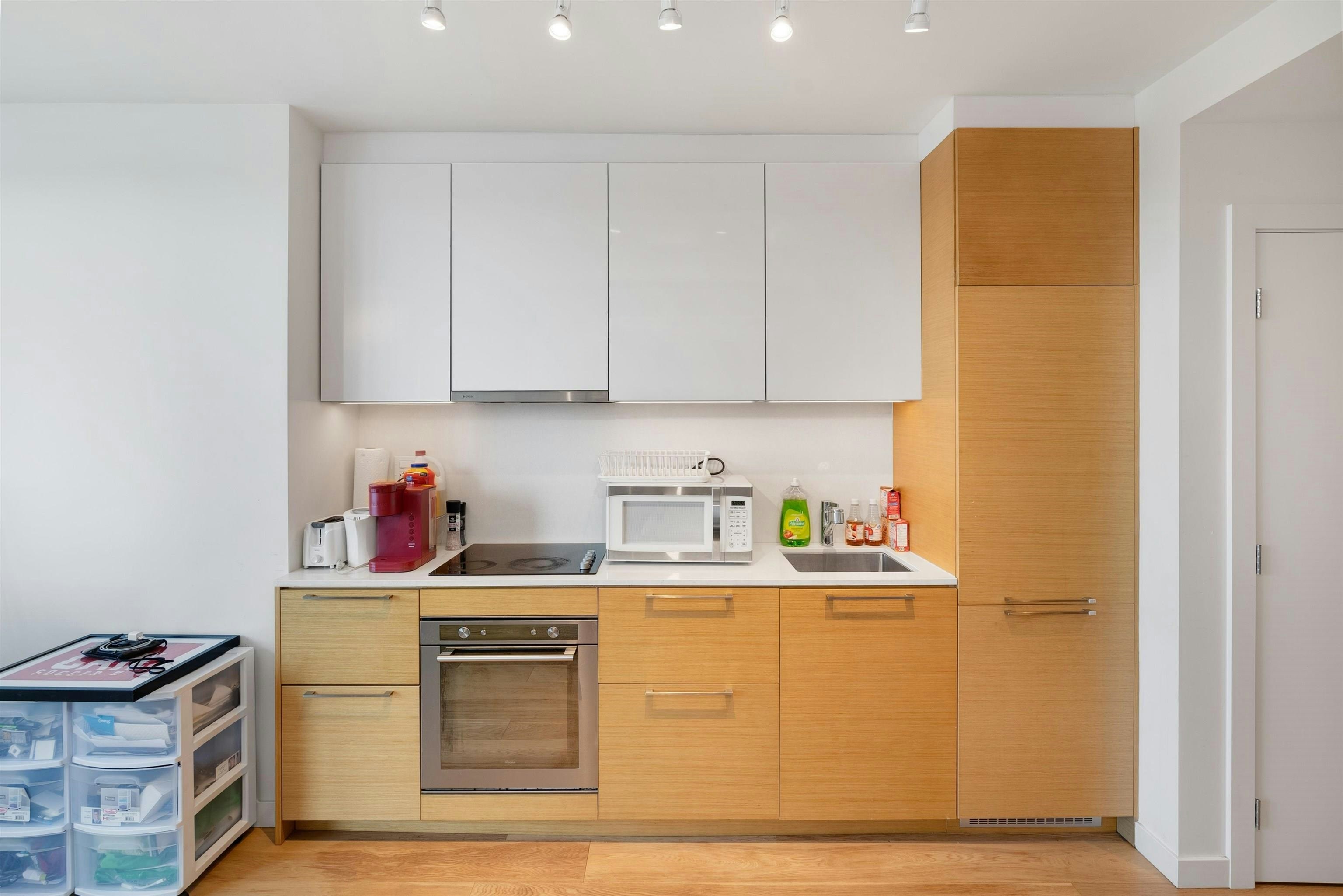1105-13438 Central Ave, Surrey, BC, V3T 0N2 - 2