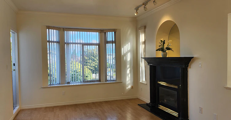 35xx Normandy Drive, Vancouver, BC, V5M 2E7 - 3