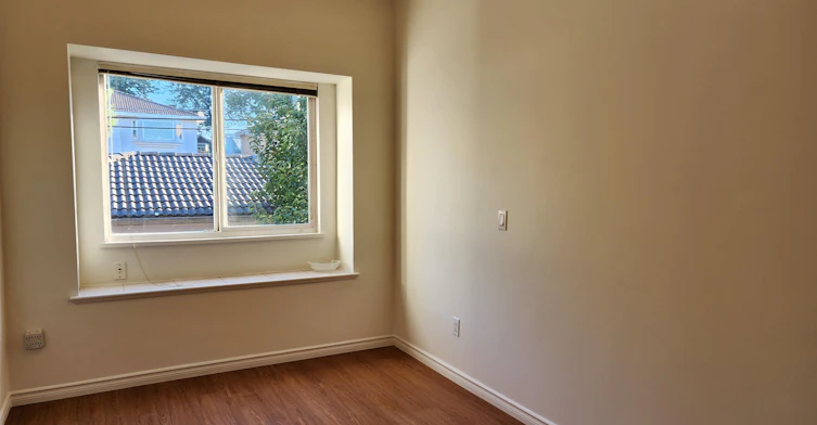 35xx Normandy Drive, Vancouver, BC, V5M 2E7 - 6