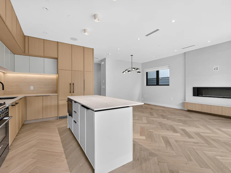 2-58 E 40th Avenue, Vancouver, BC, V5W 1L4 - 7