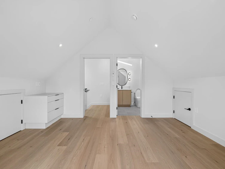 2-58 E 40th Avenue, Vancouver, BC, V5W 1L4 - 38