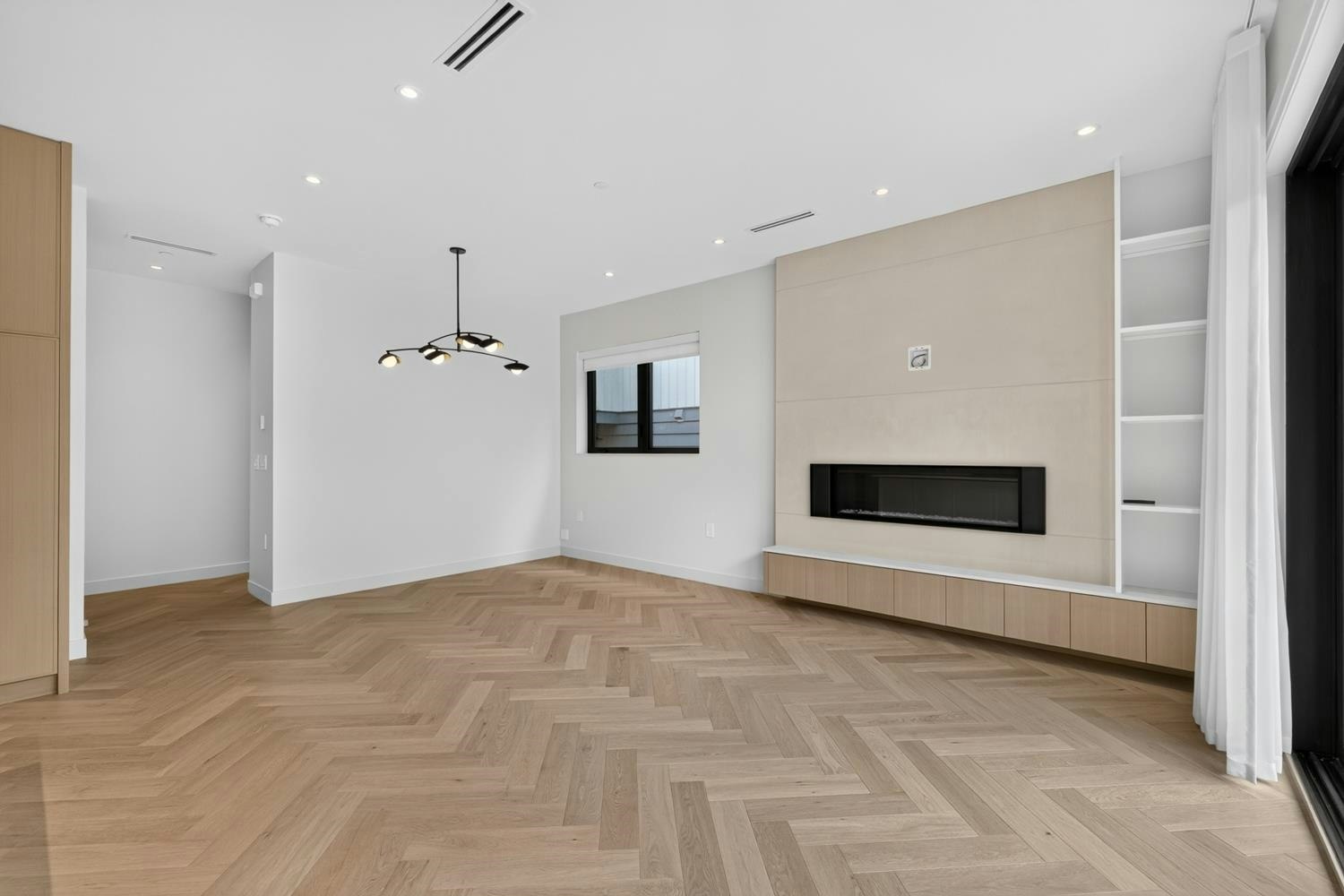 2-58 E 40th Avenue, Vancouver, BC, V5W 1L4 - 9