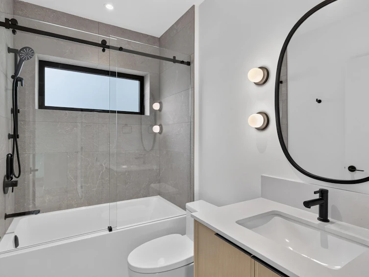 2-58 E 40th Avenue, Vancouver, BC, V5W 1L4 - 28