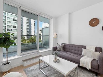 531-2220 Kingsway Street - 3
