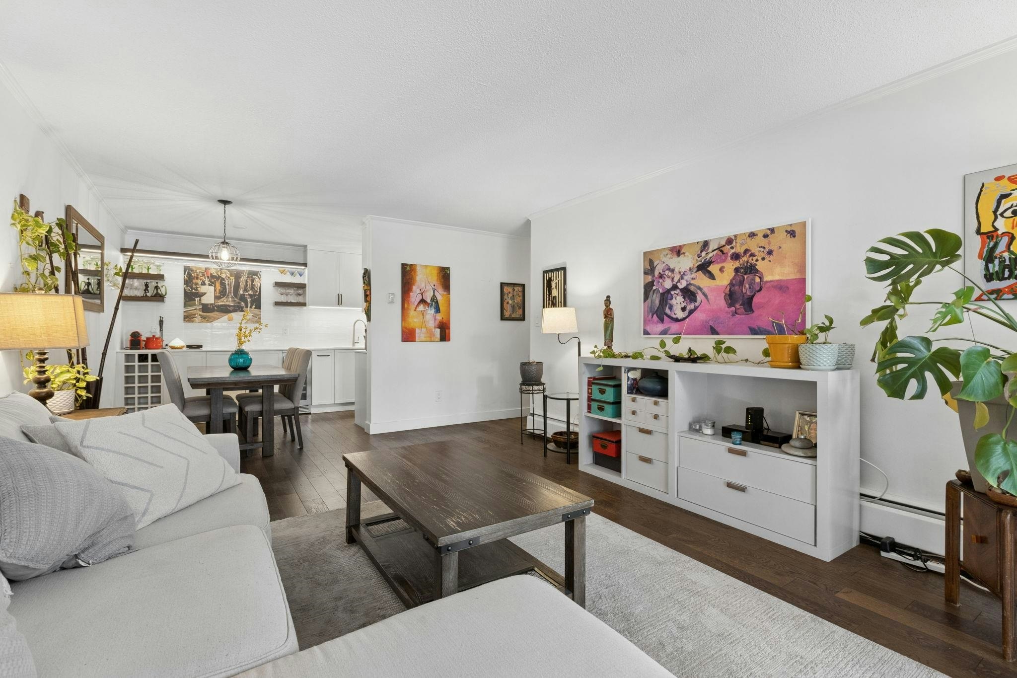 201-127 E 4th Street, North Vancouver, BC, V7L 1H7