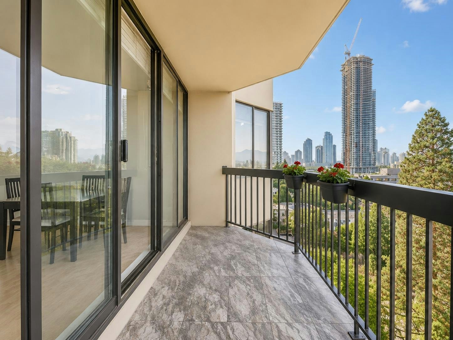 1102-6540 Burlington Avenue, Burnaby, BC, V5H 4G3 - 11