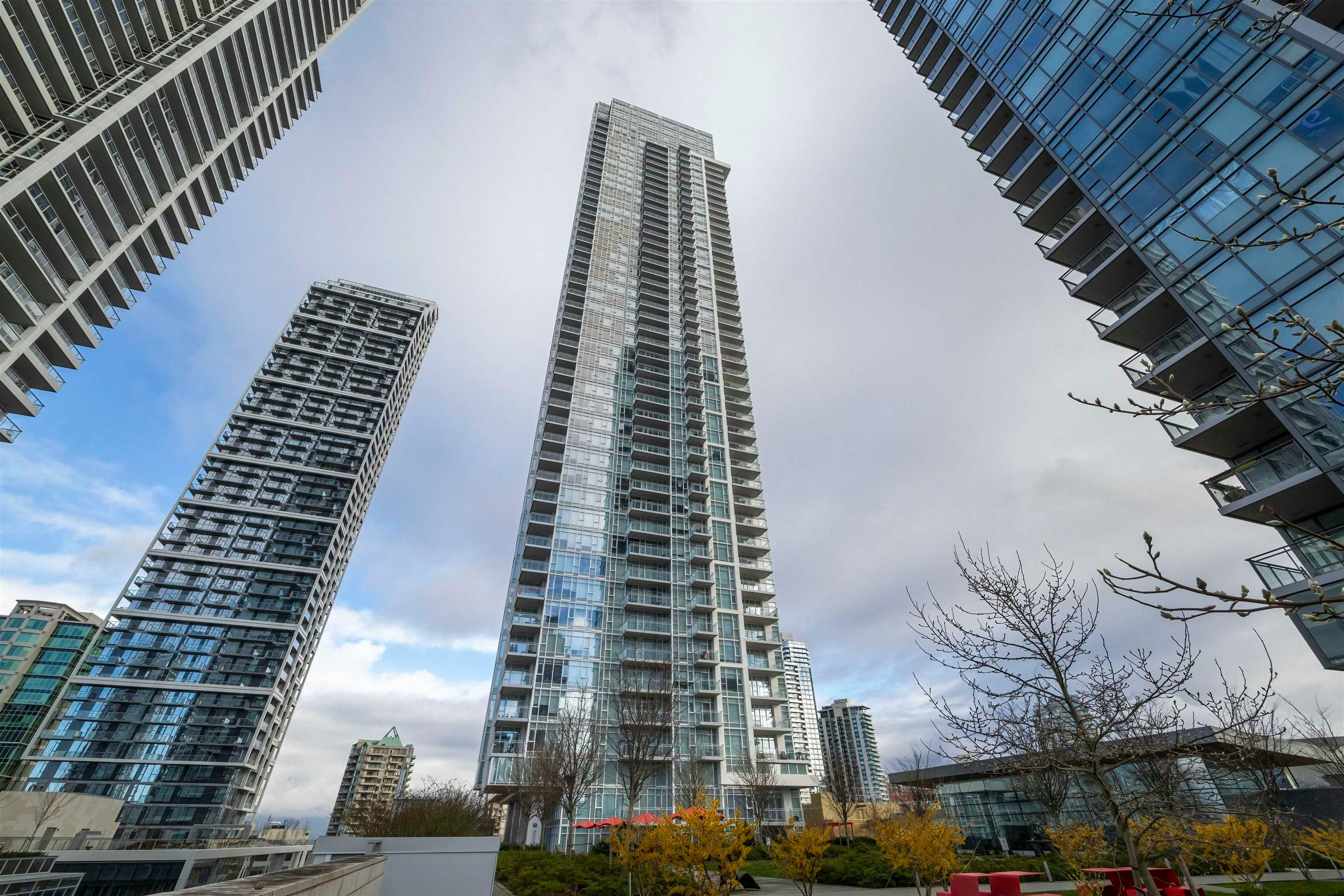 4507-4670 Assembly Way, Burnaby, BC, V5H 0H3