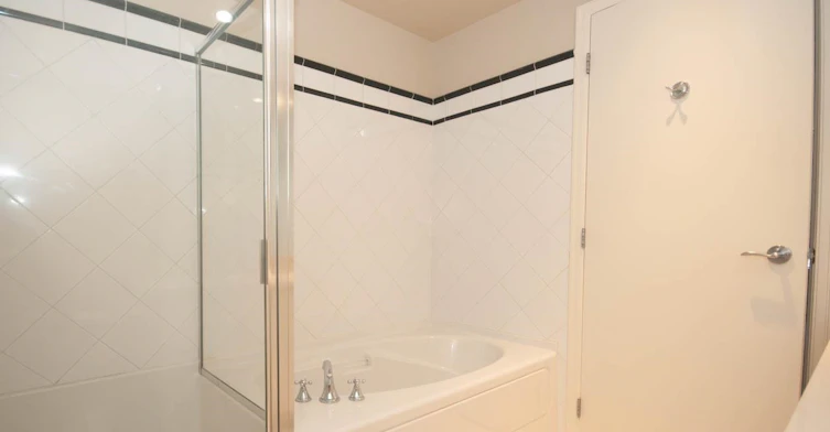 606-170 W 1st Street, North Vancouver, BC, V7M 3P2 - 17