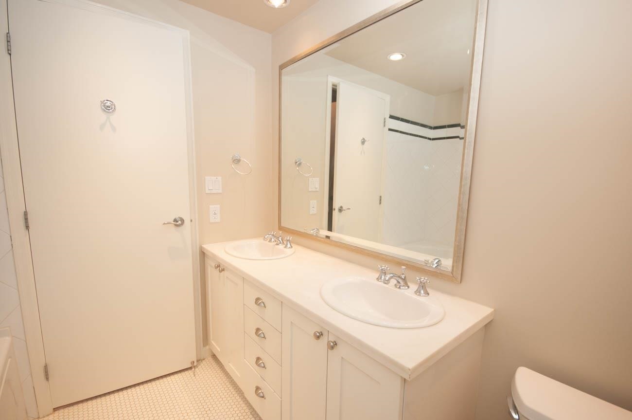 606-170 W 1st Street, North Vancouver, BC, V7M 3P2 - 18
