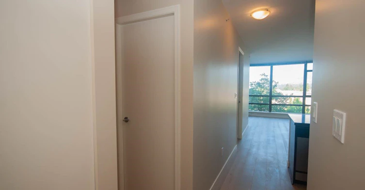606-170 W 1st Street, North Vancouver, BC, V7M 3P2 - 5