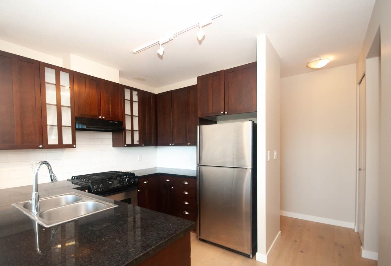 606-170 W 1st Street, North Vancouver, BC, V7M 3P2 - 2