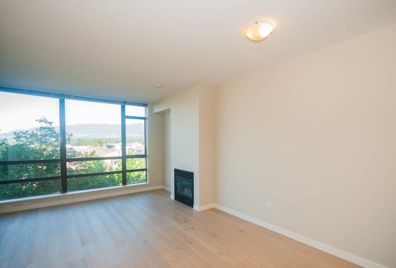 606-170 W 1st Street, North Vancouver, BC, V7M 3P2 - 4