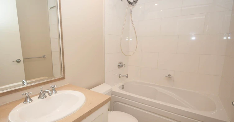 606-170 W 1st Street, North Vancouver, BC, V7M 3P2 - 14