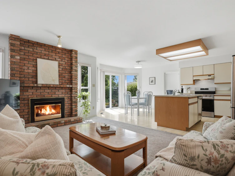 11886 79 Avenue, Delta, BC, V4C 8B2