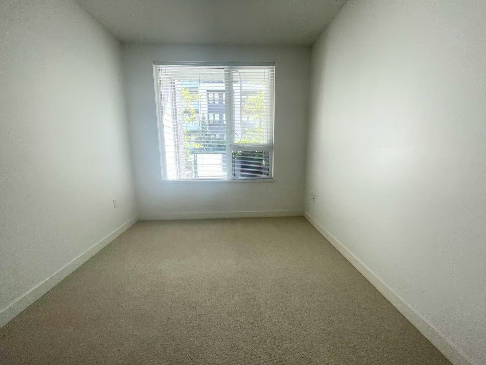 110-9250 University High Street, Burnaby, BC, V5A 0B3 - 3