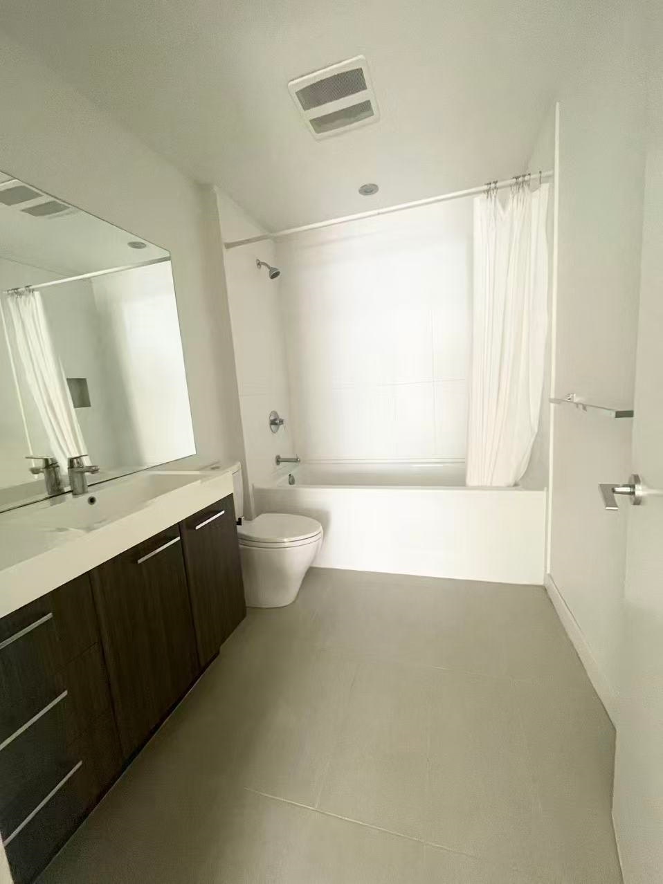 110-9250 University High Street, Burnaby, BC, V5A 0B3 - 11