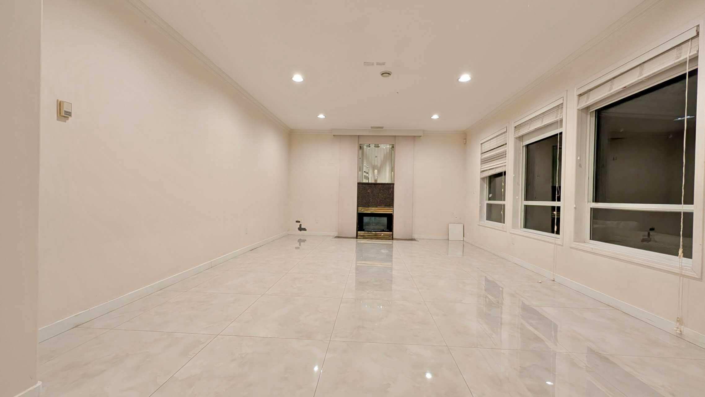 8580 Mowbray Road, Richmond, BC, V7A 2B7 - 4