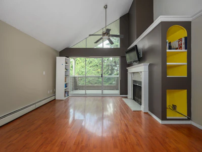 309-932 Robinson Street - 4