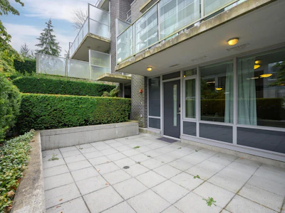 110-9025 Highland Court - 4