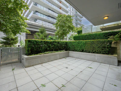 110-9025 Highland Court - 3